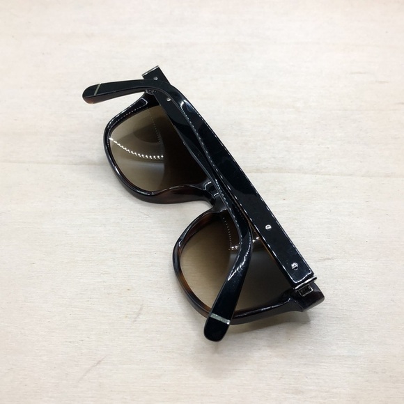 Bobbi Brown The Steve/S Sunglasses 52-18-140 classic style tortoise brown main image 3